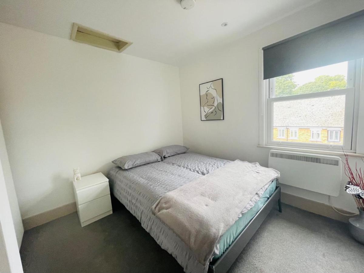 Lovely 1 Bedroom Apartment In Londra Exterior foto
